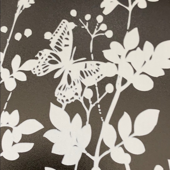 Meet your Posher, Lauren - Picture 1 of 1